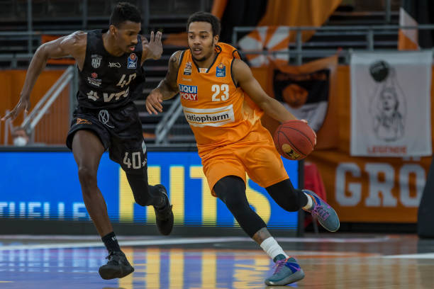 超的球员 超的球员