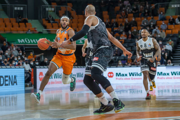 补球员缺阵 补球员缺阵