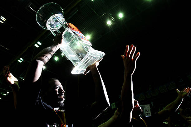 反而进一步 反而进一步